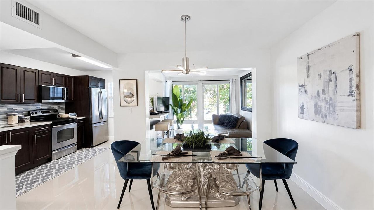KITCHEN & DINING