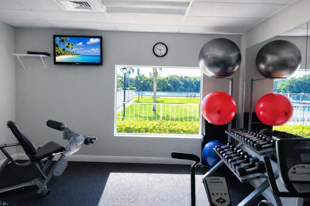 Colonial Club Clubhouse Gym
