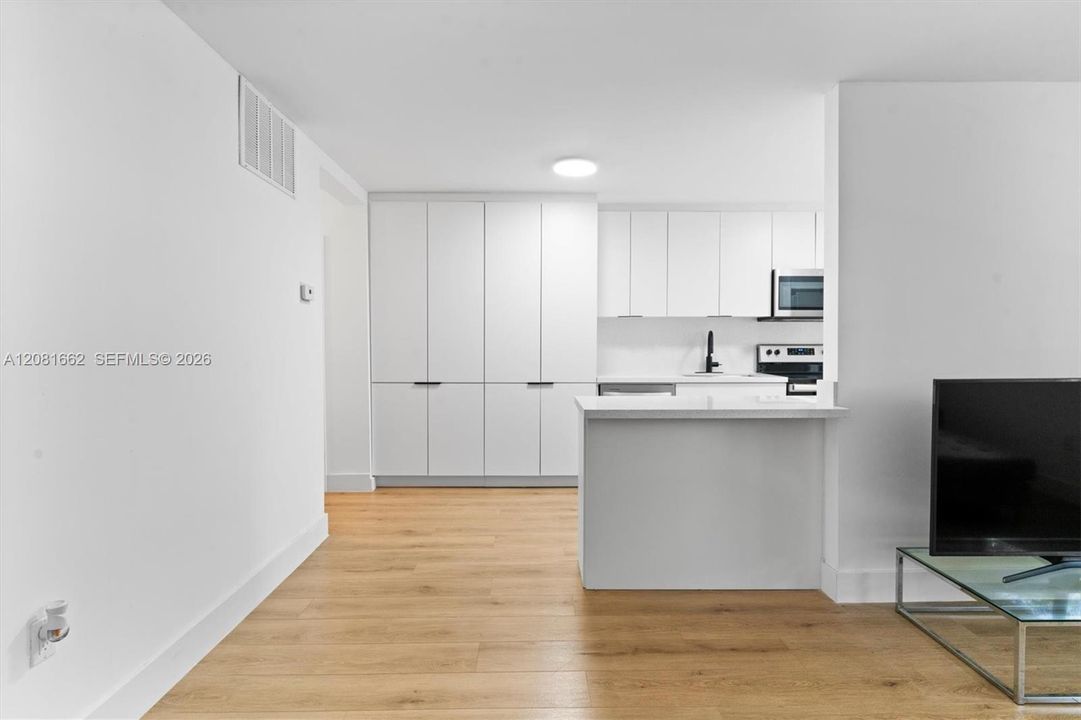 В аренду: $2,200 (1 спален, 1 ванн, 667 Квадратных фут)