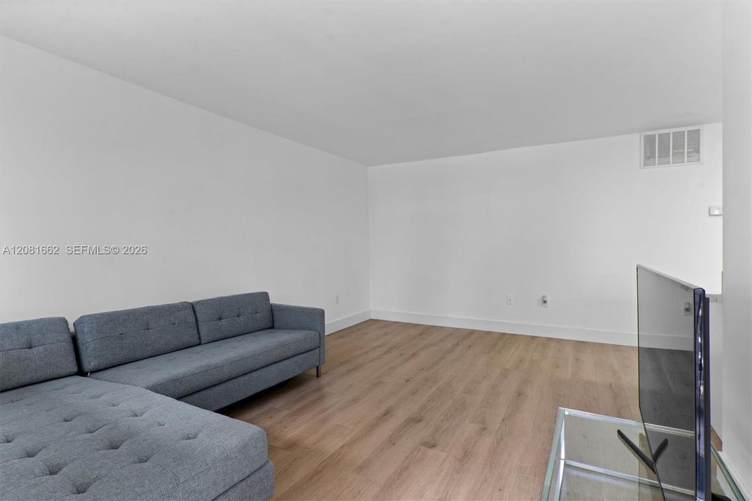 В аренду: $2,200 (1 спален, 1 ванн, 667 Квадратных фут)