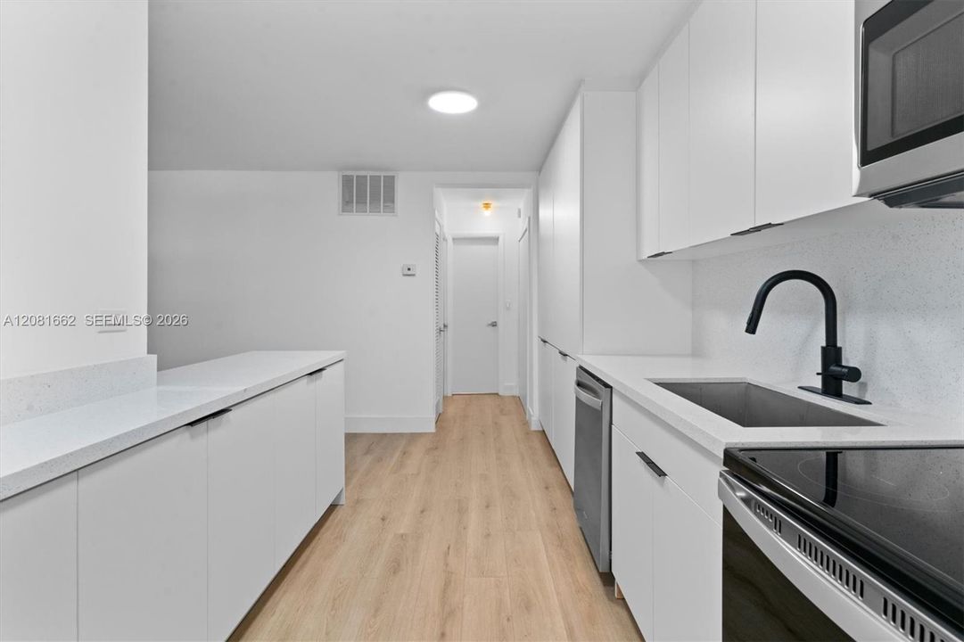 В аренду: $2,200 (1 спален, 1 ванн, 667 Квадратных фут)