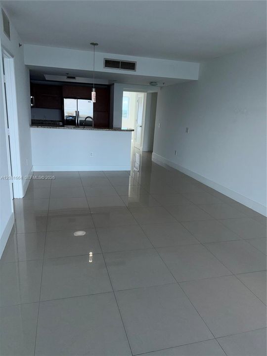 En Renta: $3,100 (2 camas, 2 baños, 1271 Pies cuadrados)