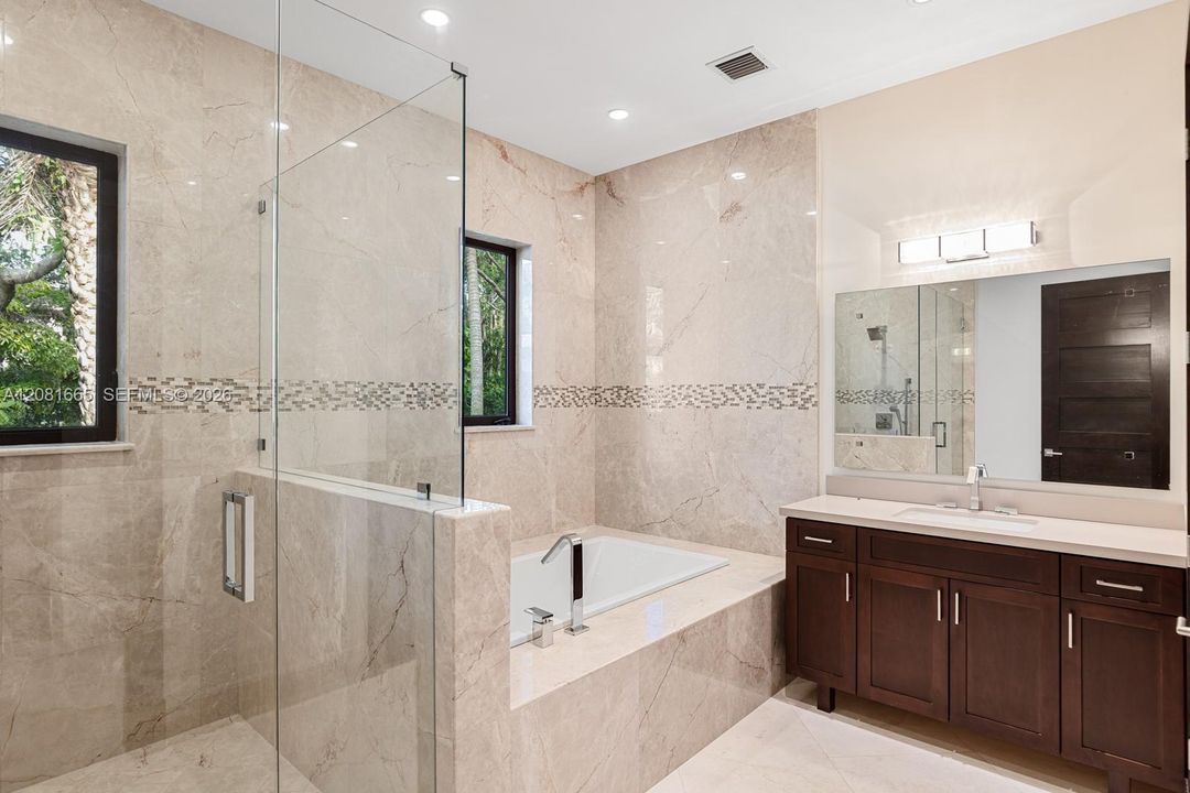 For Sale: $7,995,000 (5 beds, 6 baths, 9430 Square Feet)