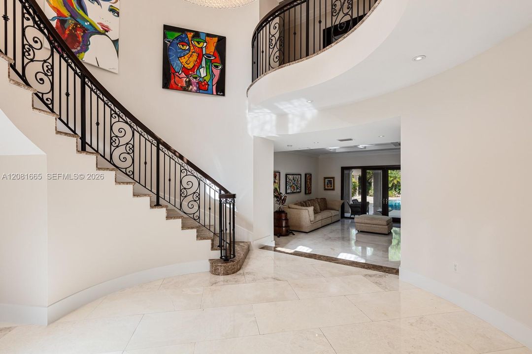 For Sale: $7,995,000 (5 beds, 6 baths, 9430 Square Feet)