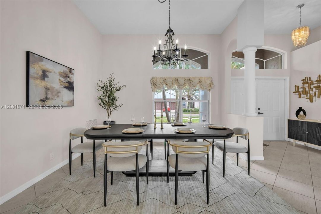En Venta: $920,000 (4 camas, 3 baños, 2444 Pies cuadrados)