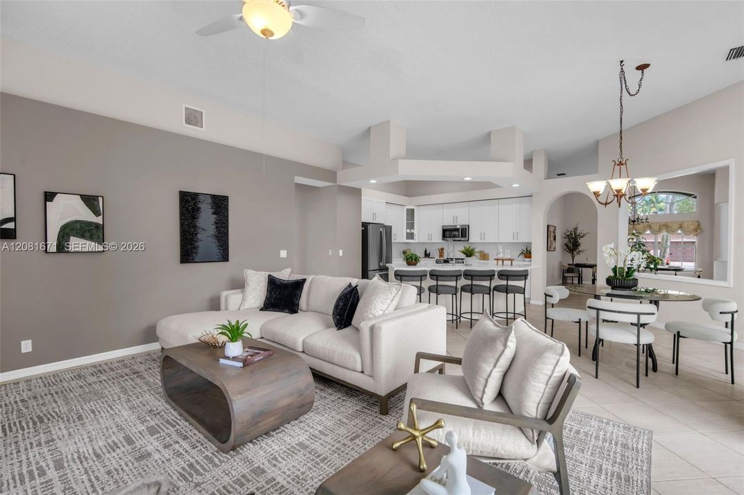 En Venta: $920,000 (4 camas, 3 baños, 2444 Pies cuadrados)