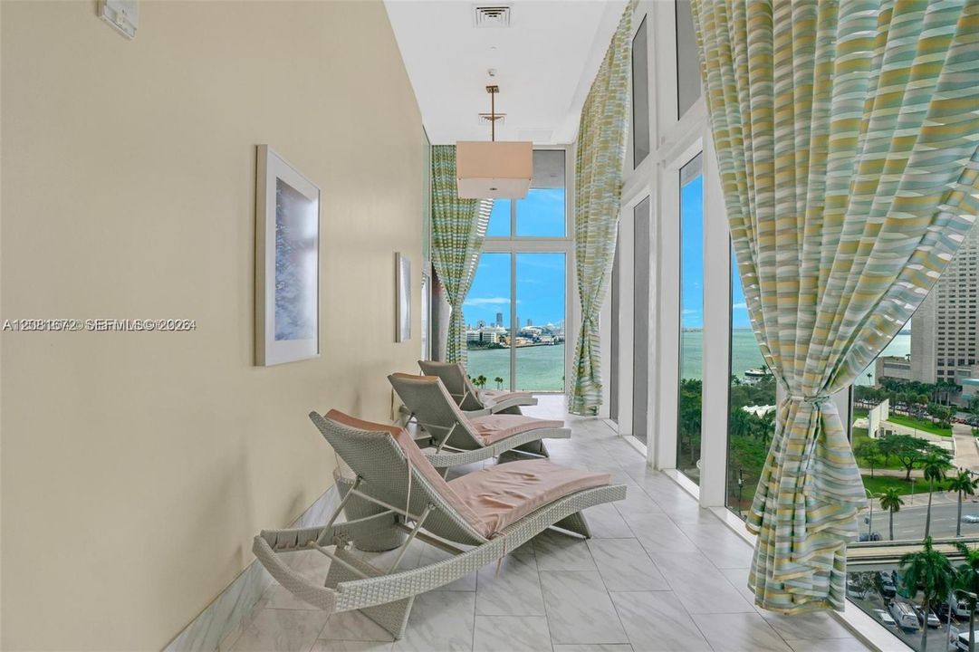 В аренду: $2,500 (0 спален, 1 ванн, 484 Квадратных фут)