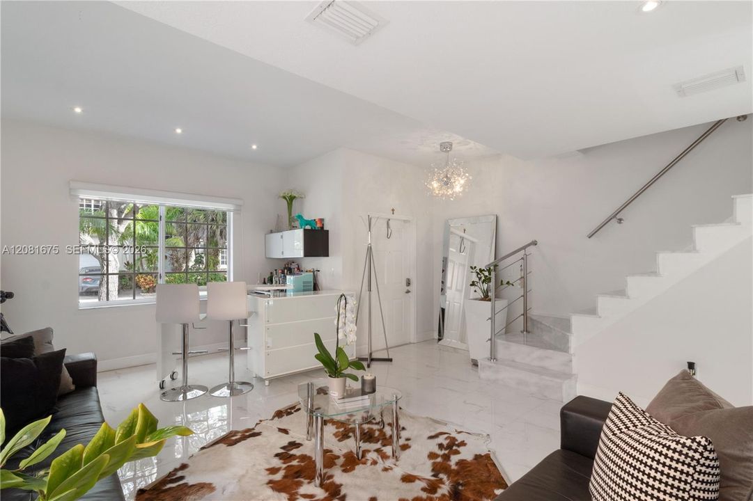 En Venta: $849,000 (3 camas, 2 baños, 1886 Pies cuadrados)