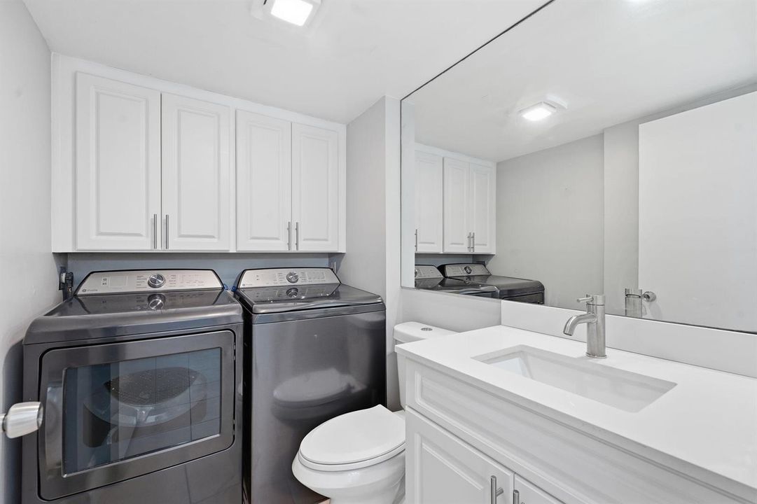 Half Bath | Laundry Room
