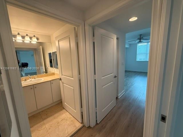 В аренду: $2,900 (2 спален, 2 ванн, 1160 Квадратных фут)