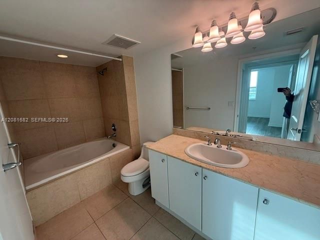 В аренду: $2,900 (2 спален, 2 ванн, 1160 Квадратных фут)
