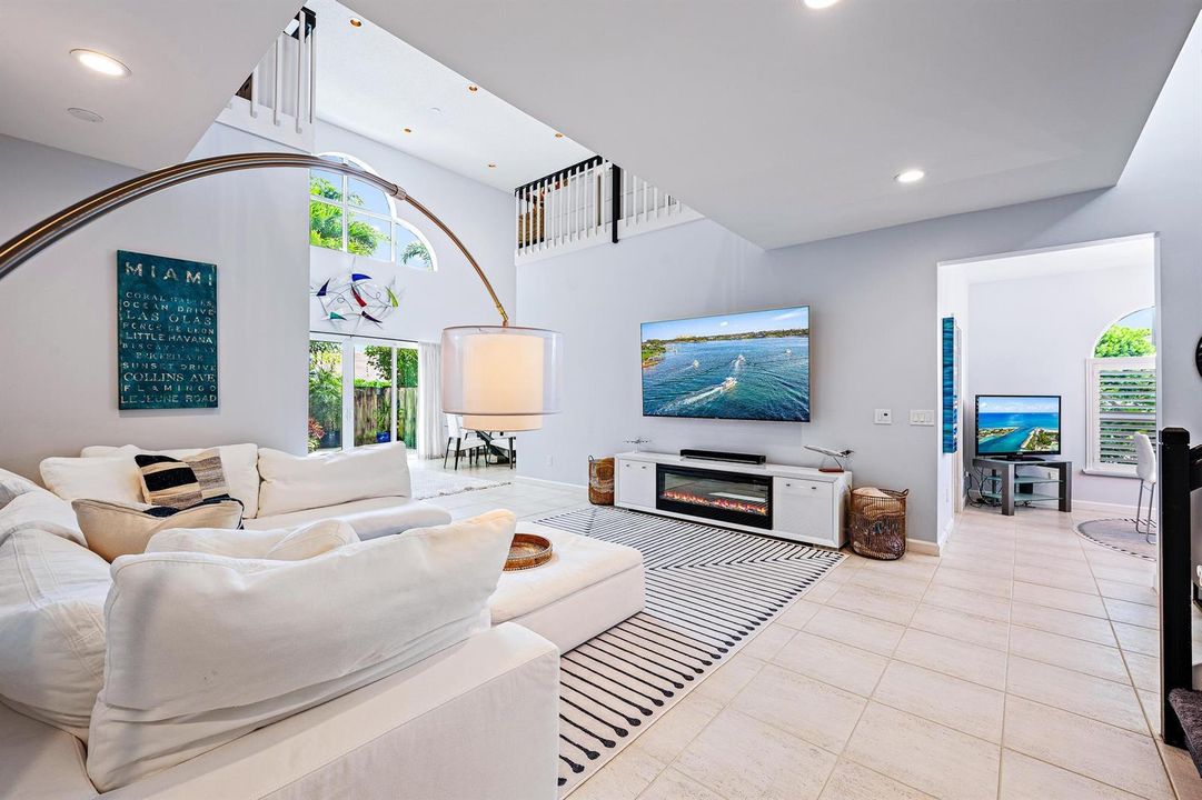 123 Augusta Ct-27