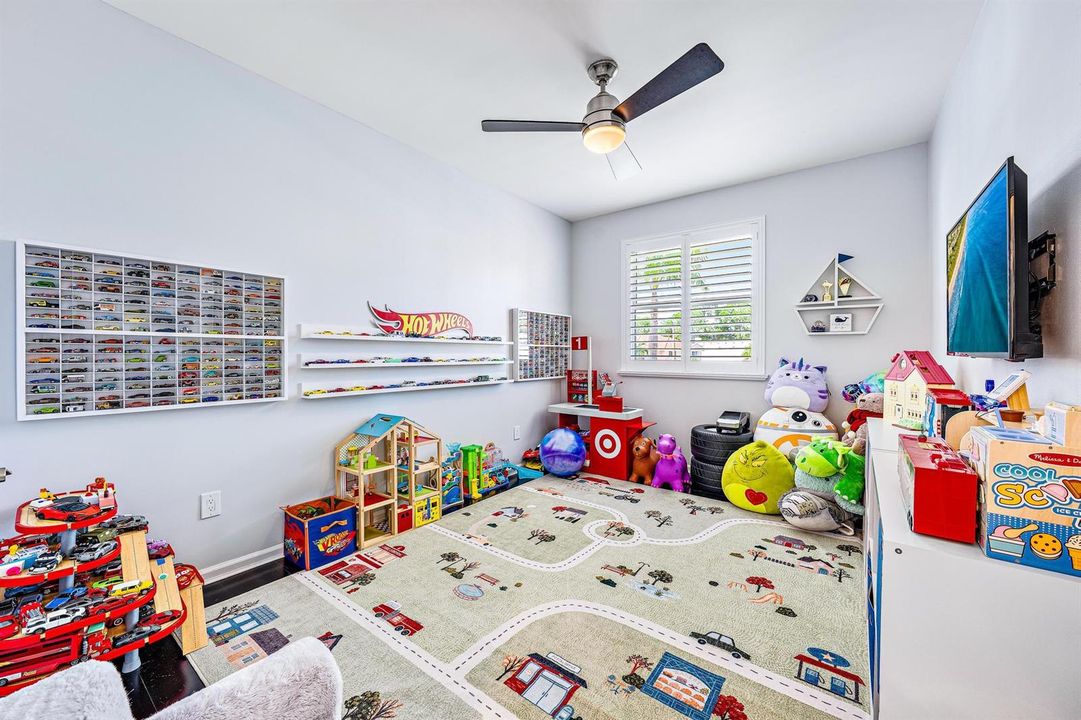 123 Augusta Ct-6