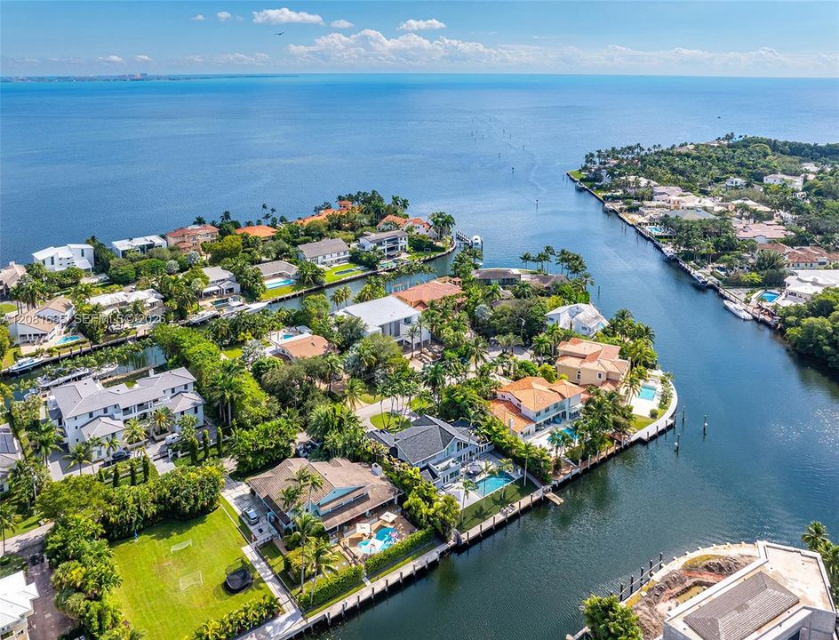 For Sale: $11,399,000 (0.32 acres)