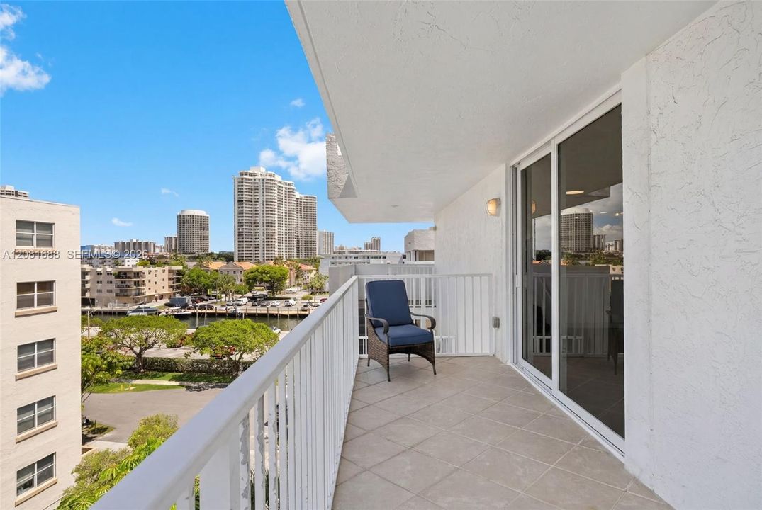 En Venta: $499,000 (2 camas, 2 baños, 1148 Pies cuadrados)