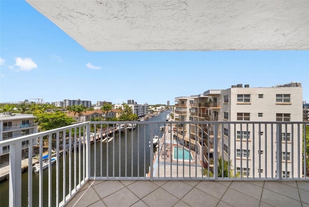 En Venta: $499,000 (2 camas, 2 baños, 1148 Pies cuadrados)