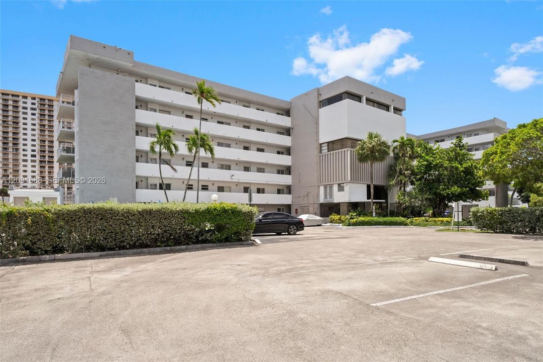 En Venta: $499,000 (2 camas, 2 baños, 1148 Pies cuadrados)