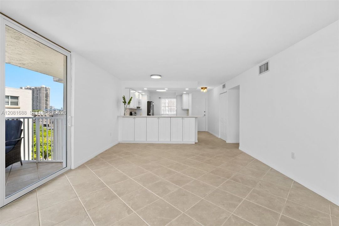 En Venta: $499,000 (2 camas, 2 baños, 1148 Pies cuadrados)