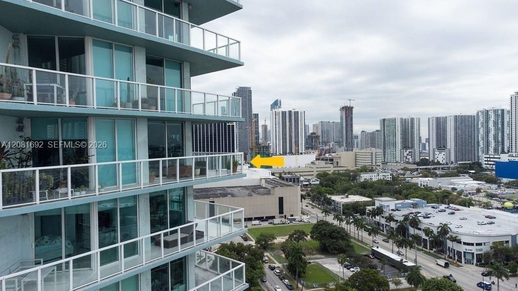 For Sale: $550,000 (2 beds, 2 baths, 1162 Square Feet)