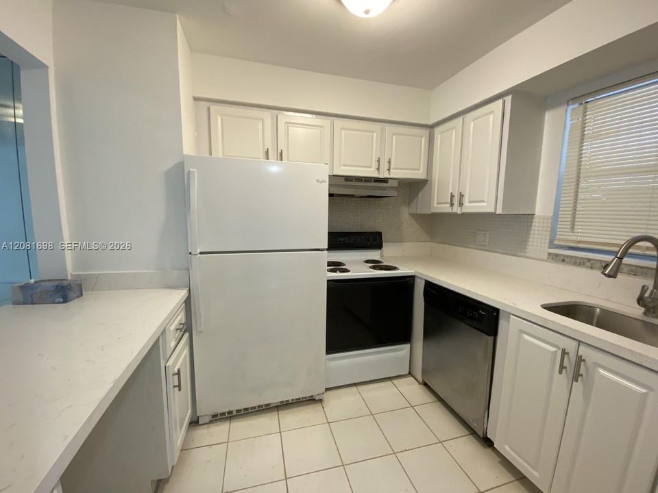 En Renta: $1,450 (1 camas, 1 baños, 720 Pies cuadrados)