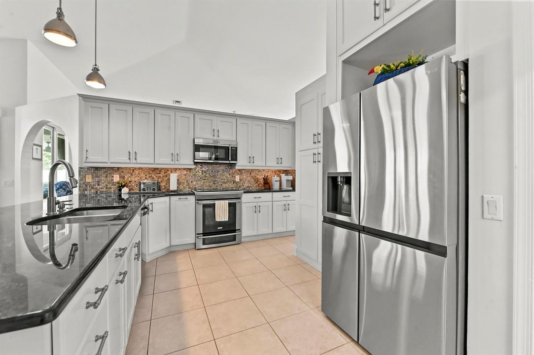 19 Kitchen 03