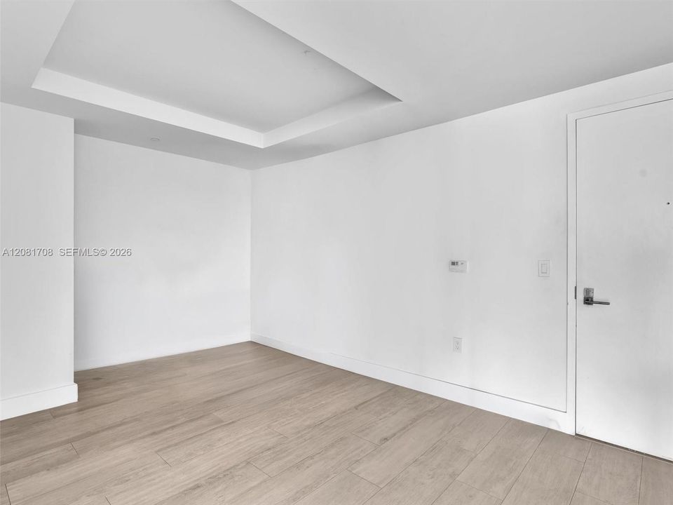 В аренду: $4,950 (2 спален, 2 ванн, 1045 Квадратных фут)