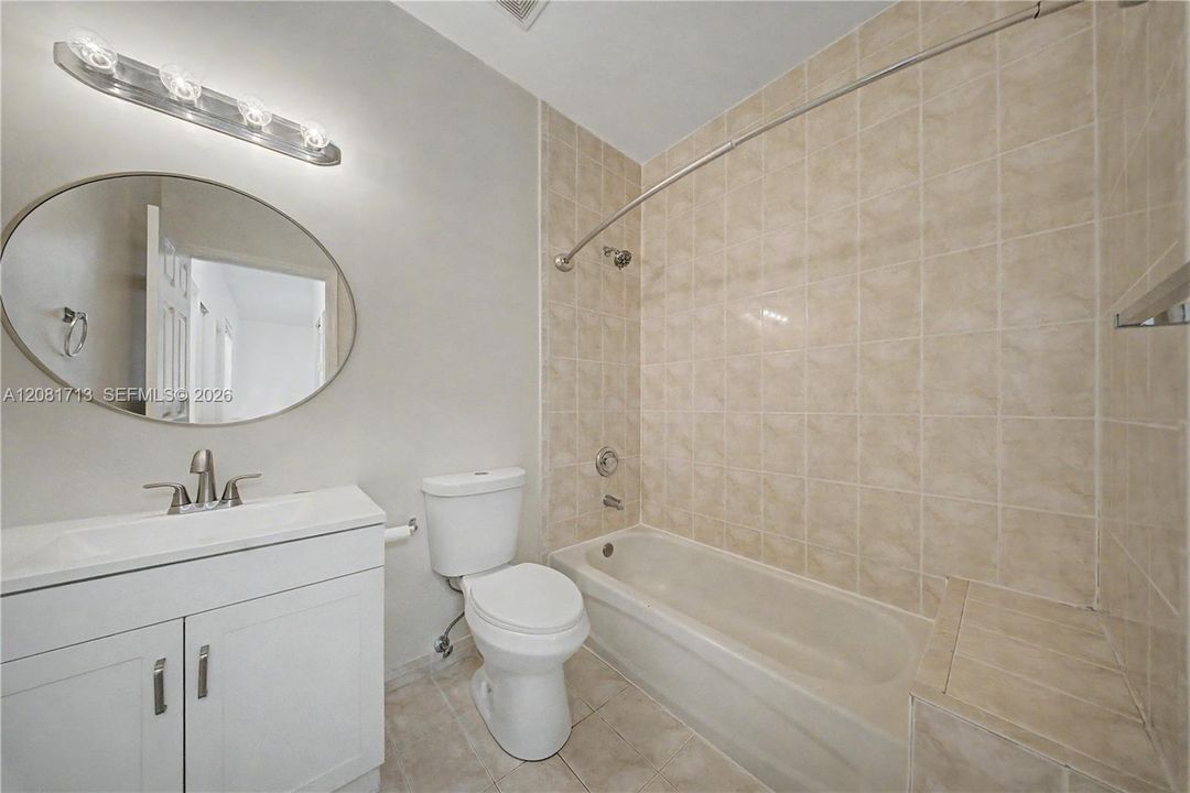 For Sale: $239,900 (2 beds, 2 baths, 1048 Square Feet)