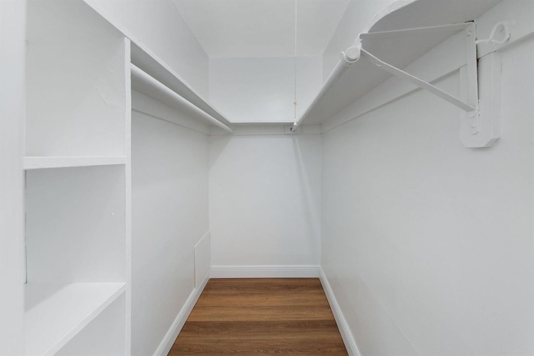 Walk In Closet