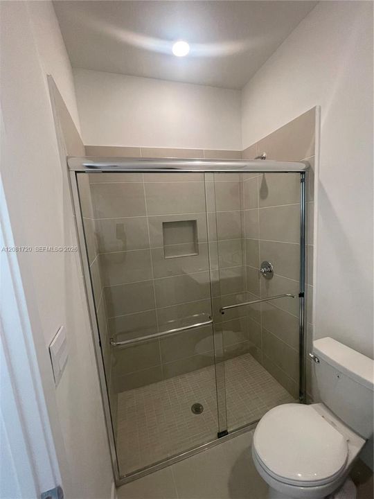 В аренду: $3,600 (4 спален, 3 ванн, 2002 Квадратных фут)