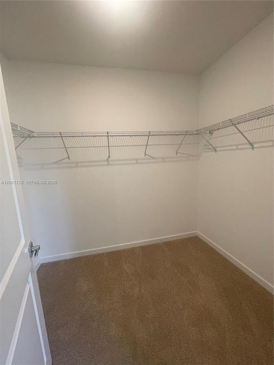 В аренду: $3,600 (4 спален, 3 ванн, 2002 Квадратных фут)