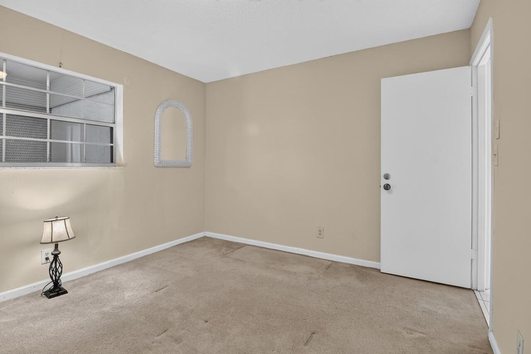 26-4140-NW-44th-Ave-26-Bedroom 2