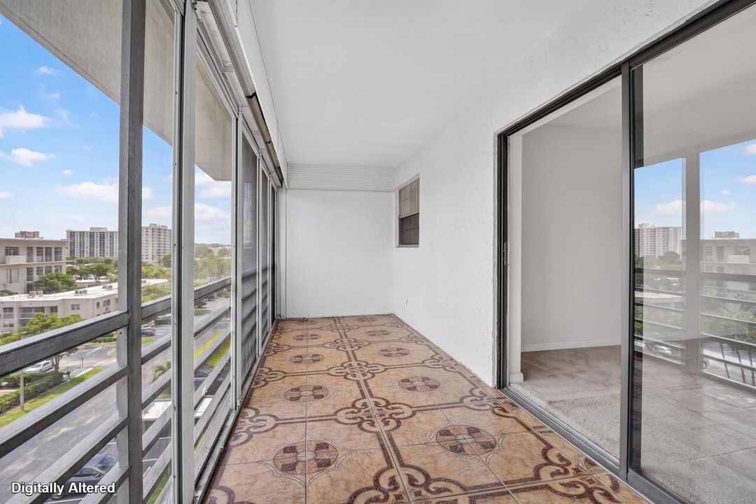 18-4140-NW-44th-Ave-18-