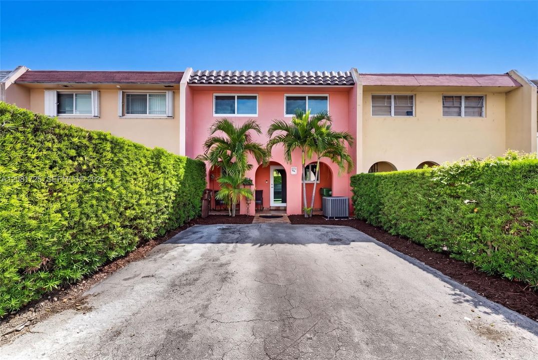En Venta: $485,000 (3 camas, 2 baños, 1606 Pies cuadrados)