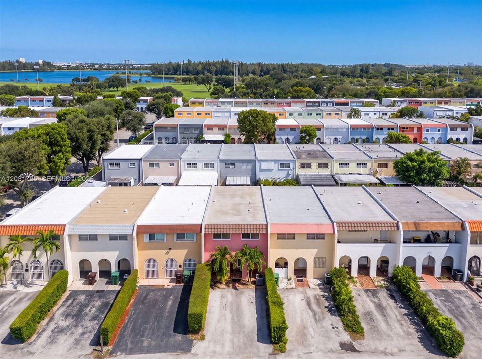 En Venta: $485,000 (3 camas, 2 baños, 1606 Pies cuadrados)