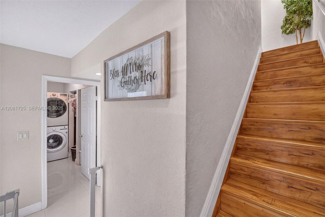 En Venta: $485,000 (3 camas, 2 baños, 1606 Pies cuadrados)