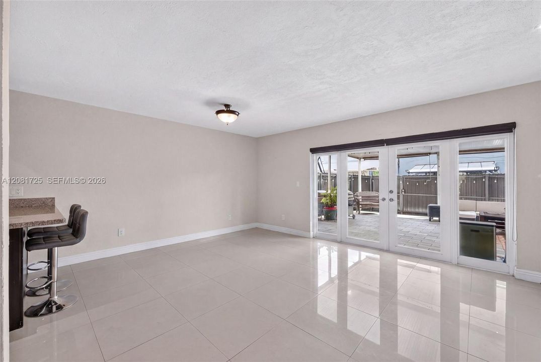 En Venta: $485,000 (3 camas, 2 baños, 1606 Pies cuadrados)
