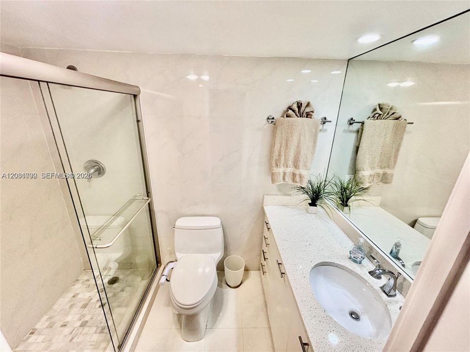 В аренду: $2,500 (2 спален, 2 ванн, 1064 Квадратных фут)