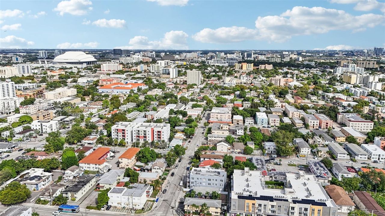 На продажу: $895,000 (0 спален, 0 ванн, 2012 Квадратных фут)