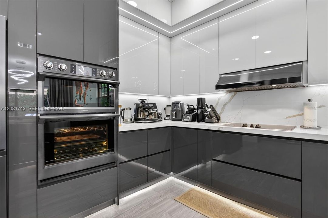 待售: $1,197,000 (4 贝兹, 3 浴室, 2340 平方英尺)