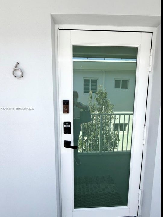 For Rent: $2,800 (1 beds, 1 baths, 685 Square Feet)