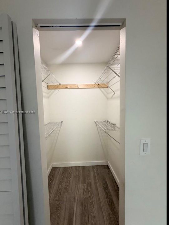For Rent: $2,800 (1 beds, 1 baths, 685 Square Feet)