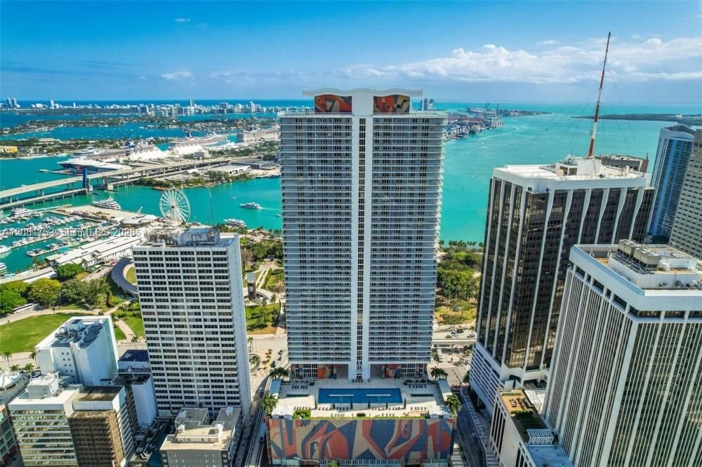 На продажу: $650,000 (2 спален, 2 ванн, 1256 Квадратных фут)