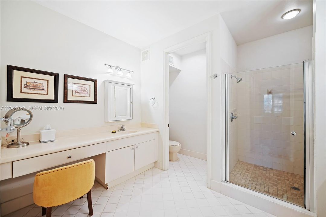 For Sale: $600,000 (3 beds, 2 baths, 1600 Square Feet)