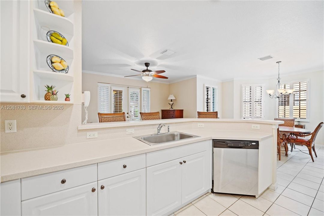 For Sale: $600,000 (3 beds, 2 baths, 1600 Square Feet)