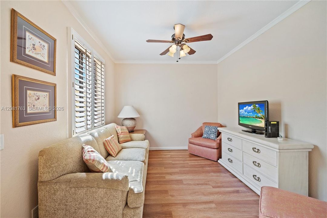 For Sale: $600,000 (3 beds, 2 baths, 1600 Square Feet)