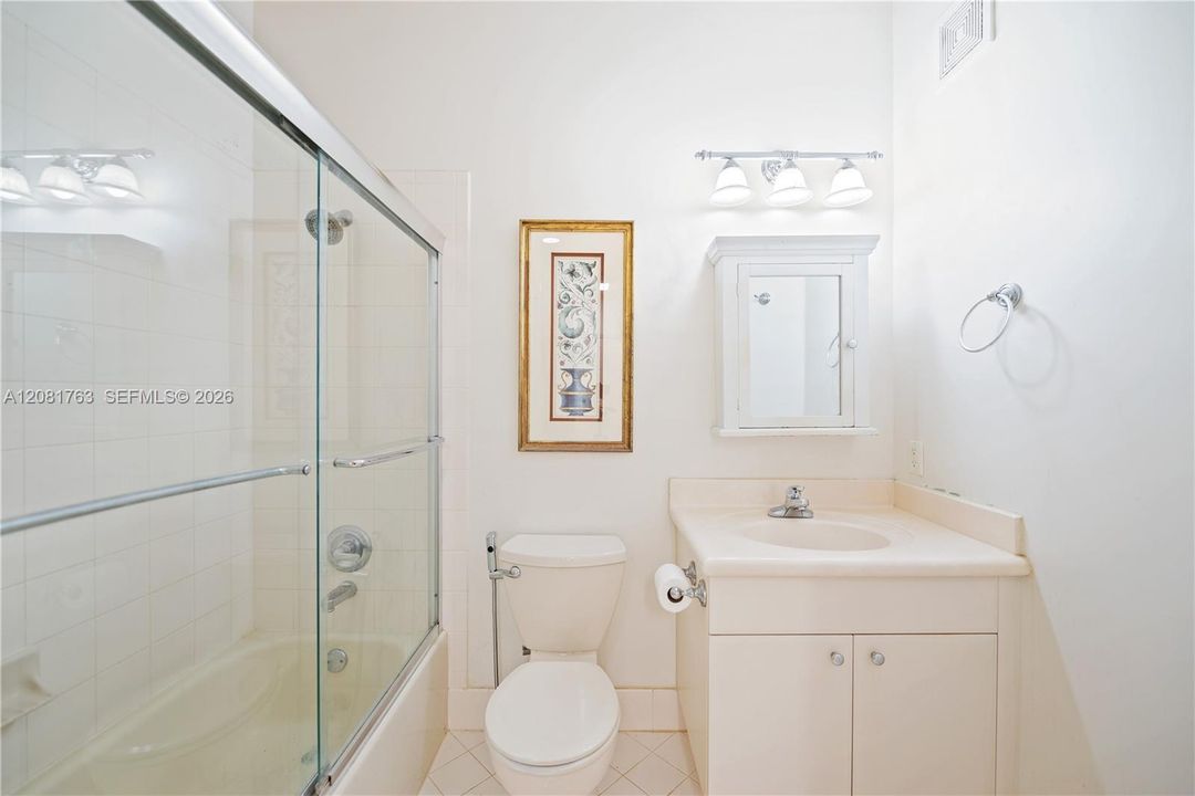 For Sale: $600,000 (3 beds, 2 baths, 1600 Square Feet)