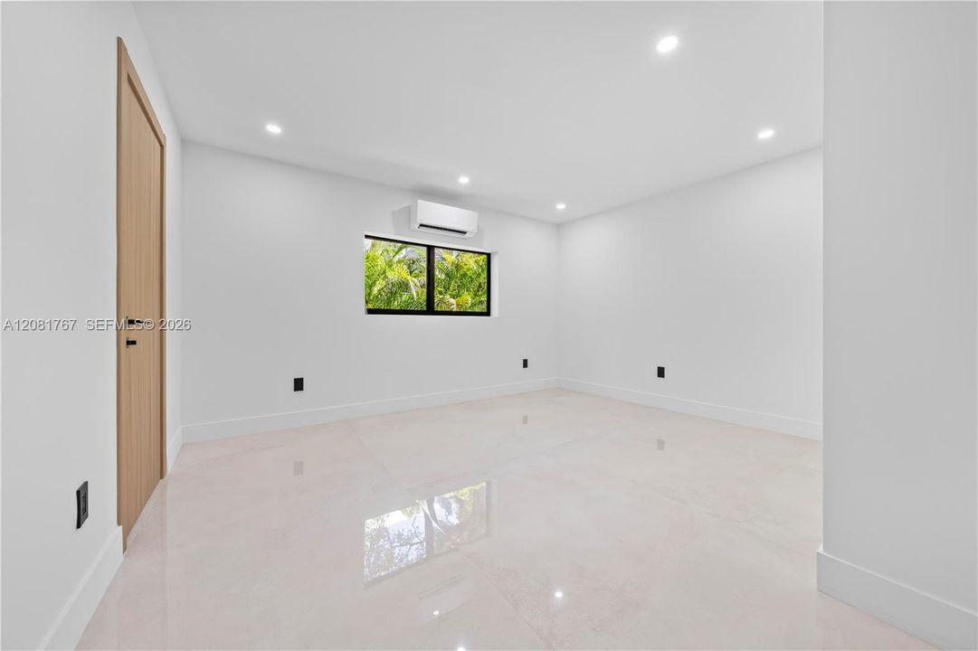 В аренду: $13,000 (4 спален, 4 ванн, 2992 Квадратных фут)