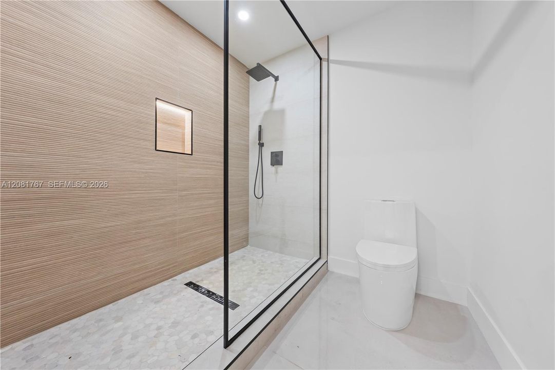 В аренду: $13,000 (4 спален, 4 ванн, 2992 Квадратных фут)