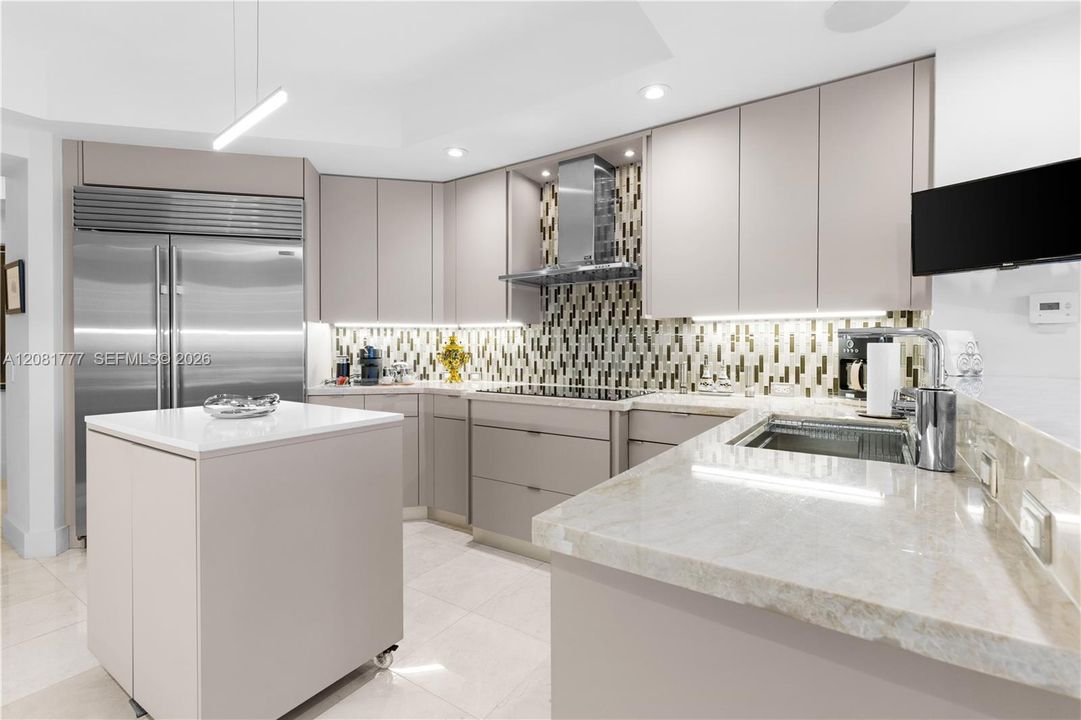 For Sale: $1,999,000 (3 beds, 3 baths, 3173 Square Feet)