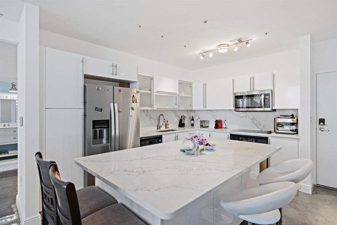 1617 N Flagler Dr 801-8